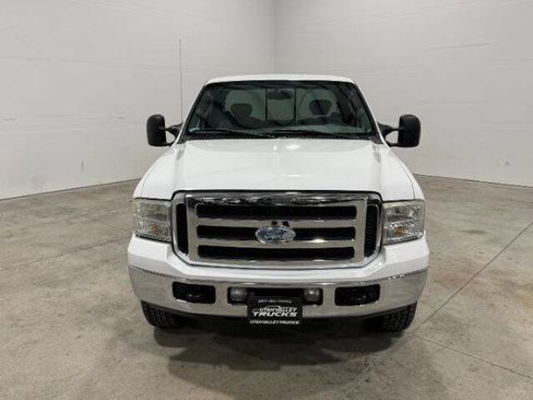 Used 2007 Ford F350 XLT image 4
