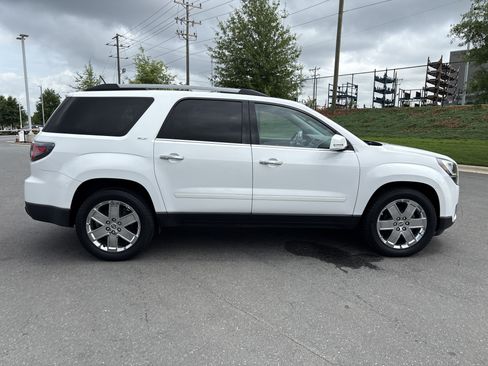 Used 2017 GMC Acadia Limited SLT FWD image 10