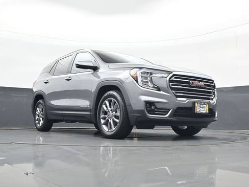 Used 2023 GMC Terrain SLT FWD image 23
