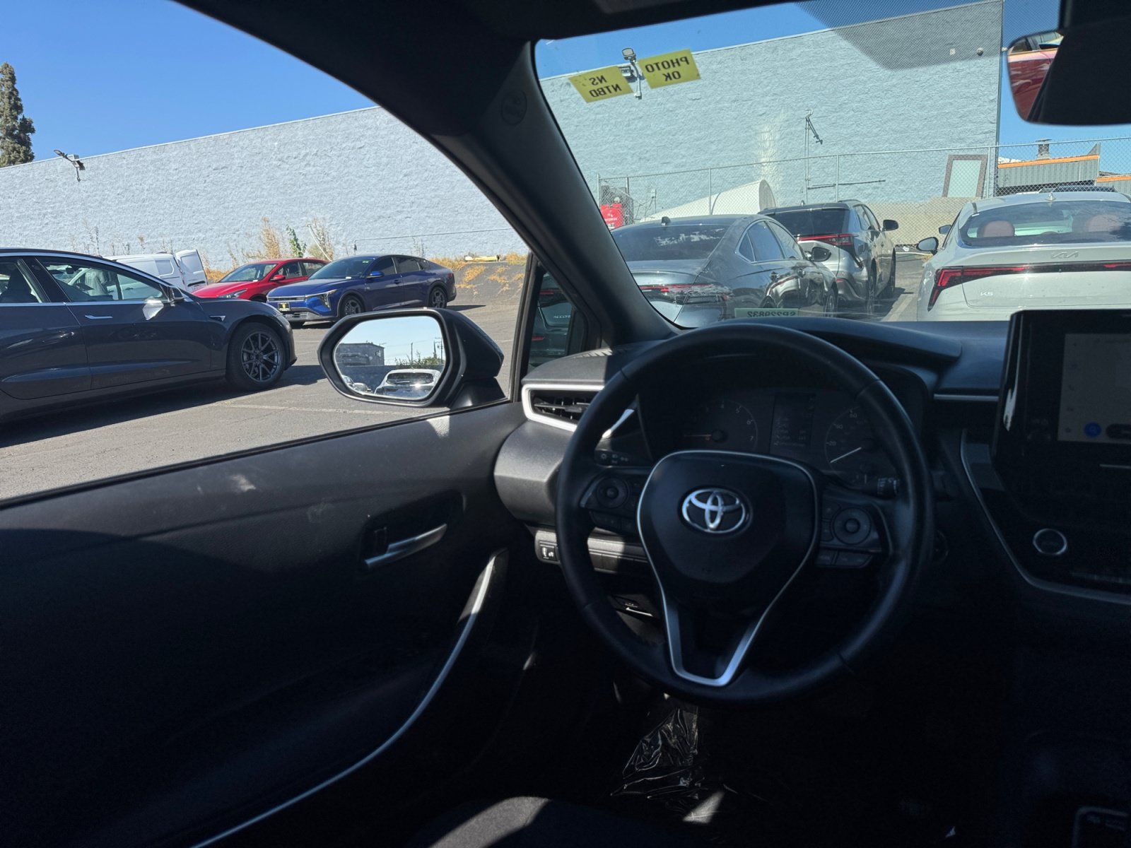 Used 2025 Toyota Corolla SE FWD image 21