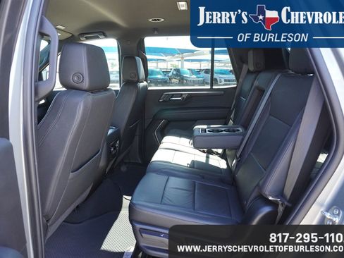 Used 2025 Chevrolet Tahoe Z71 AWD/4WD image 7
