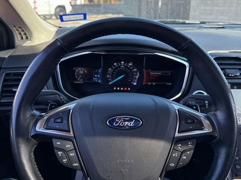 Used 2017 Ford Fusion Titanium image 37