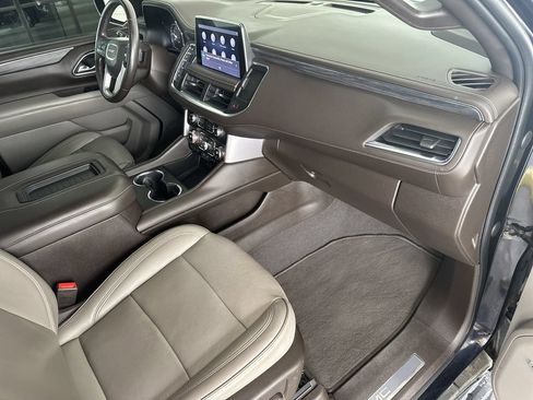 Used 2021 GMC Yukon SLT AWD/4WD image 40