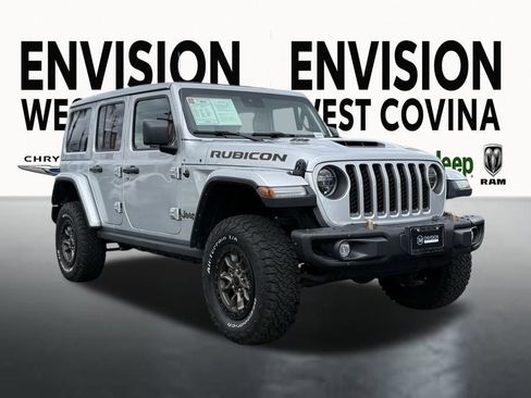 Used 2022 Jeep Wrangler Unlimited Rubicon image 2
