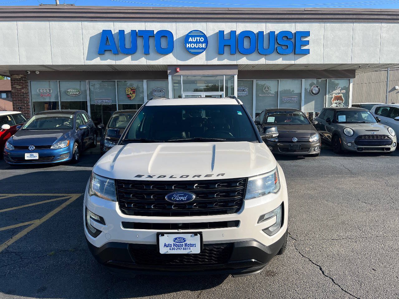Used 2016 Ford Explorer Sport w/ Equipment Group 401A AWD/4WD image 2