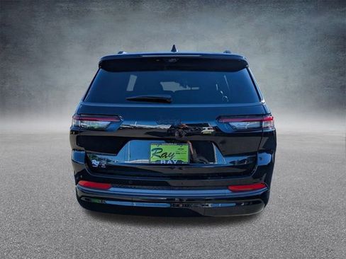New 2026 Jeep Grand Cherokee L Limited AWD/4WD image 5