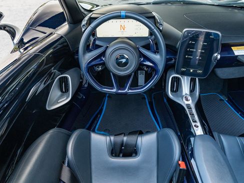 Used 2021 McLaren Elva RWD image 24