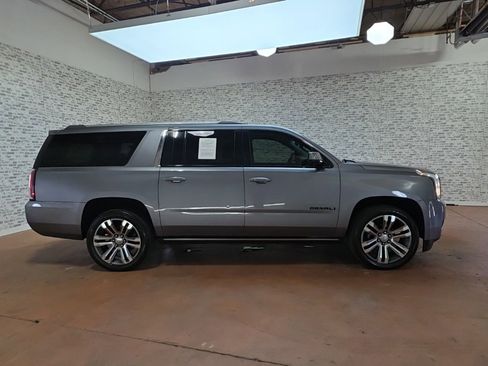 Used 2019 GMC Yukon XL Denali w/ Denali Ultimate Package image 6