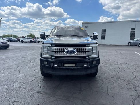 Used 2017 Ford F350 Platinum w/ Platinum Ultimate Package AWD/4WD image 3