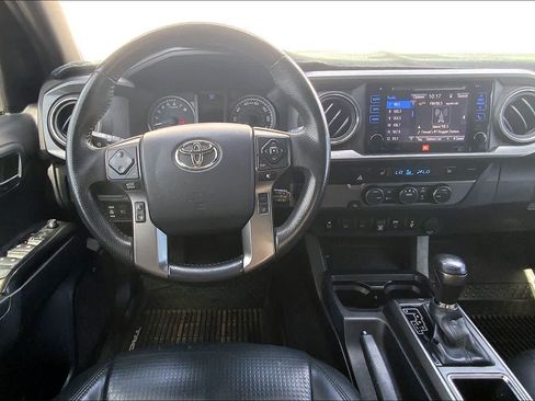 Used 2019 Toyota Tacoma 2WD Double Cab image 14