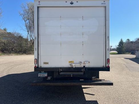 Used 2019 Chevrolet Express 3500 w/ Power Convenience Package image 4