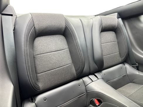 Used 2025 Ford Mustang Coupe image 37