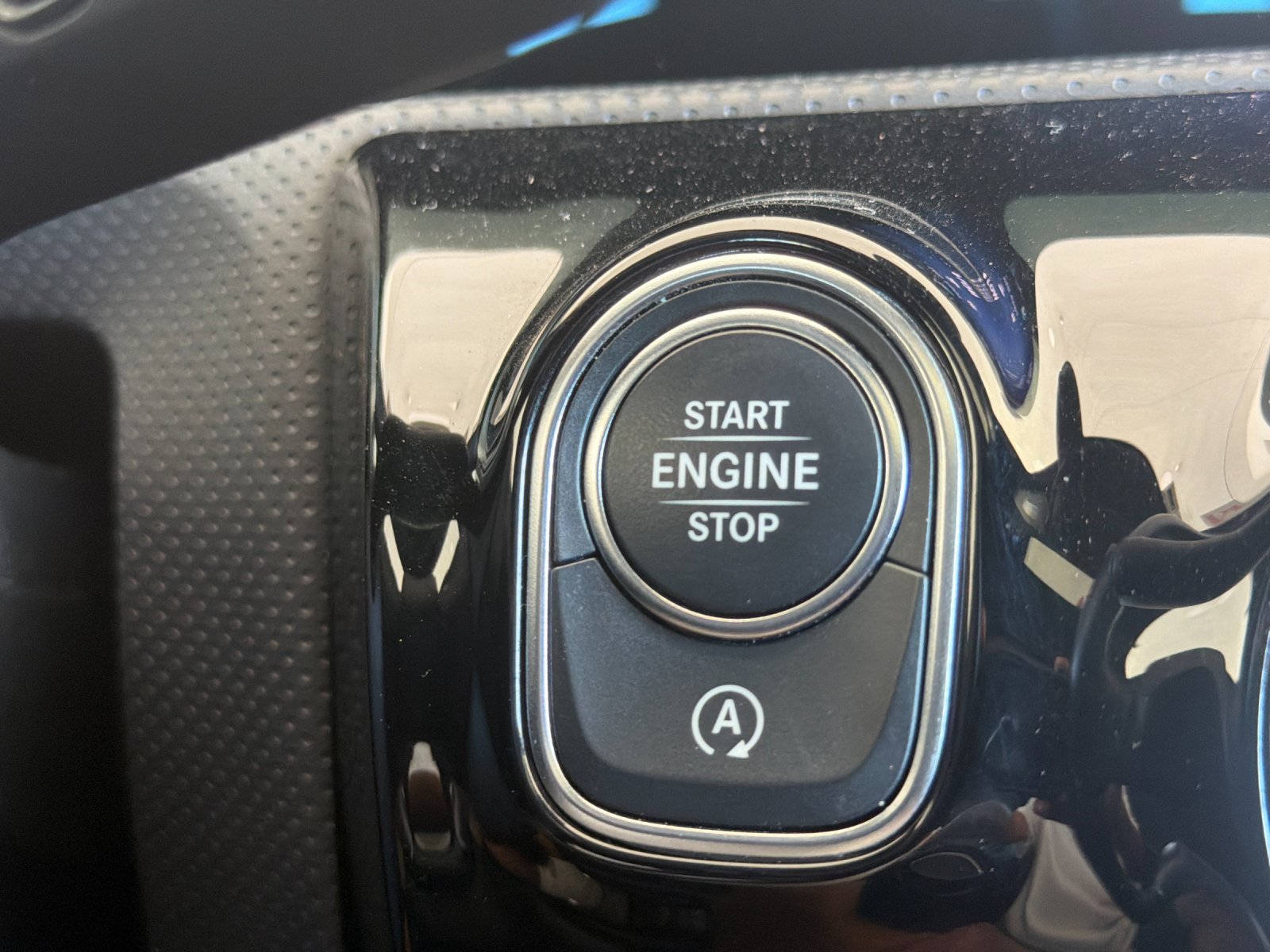 Used 2025 Mercedes-Benz CLA 250 4MATIC image 24