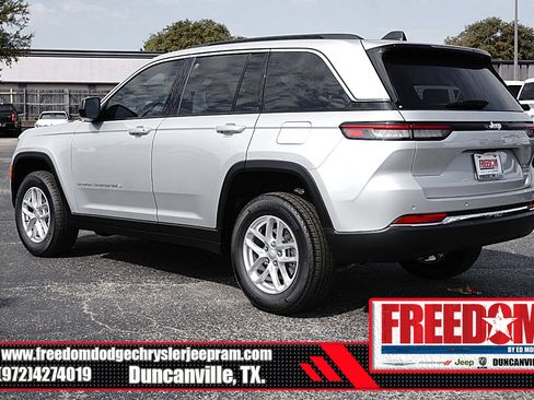 New 2025 Jeep Grand Cherokee Laredo X image 3