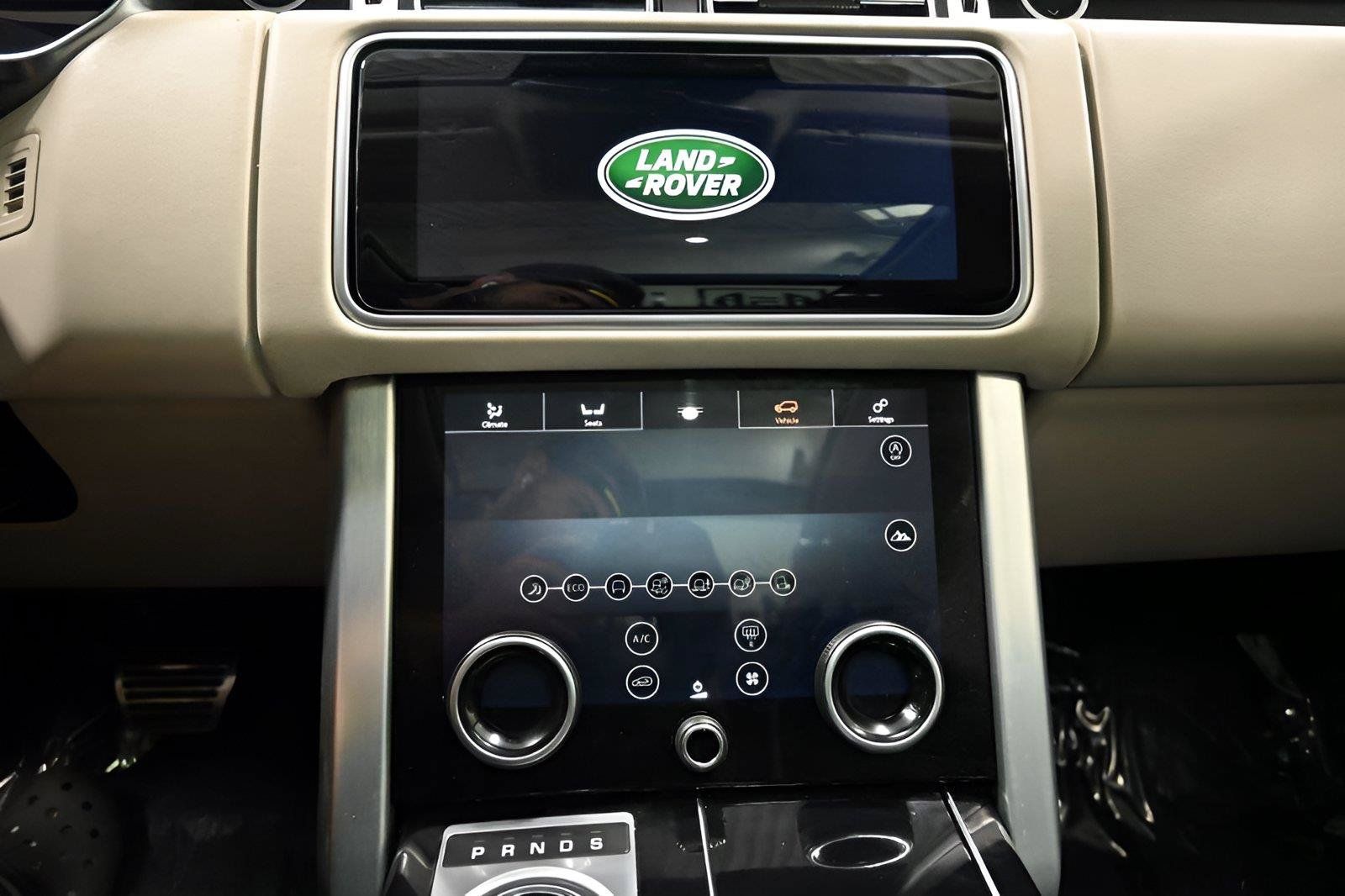Used 2021 Land Rover Range Rover P525 Westminster Edition LWB AWD/4WD image 23