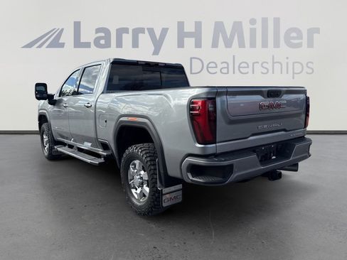 Used 2024 GMC Sierra 3500 Denali w/ Denali Reserve Package image 6