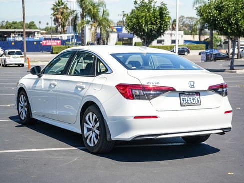 Used 2024 Honda Civic LX image 9