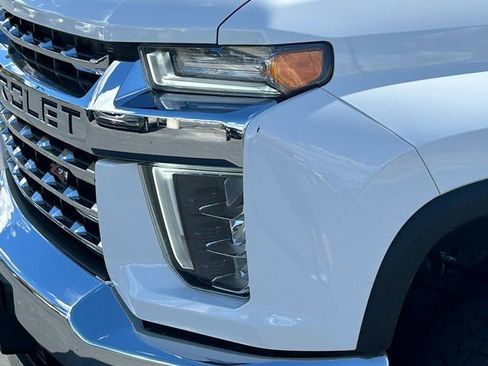 Used 2021 Chevrolet Silverado 3500 LTZ w/ Z71 Off-Road Package image 11