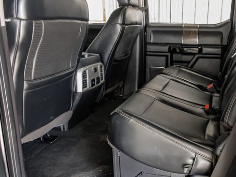 Used 2019 Ford F250 Lariat w/ Lariat Ultimate Package AWD/4WD image 35