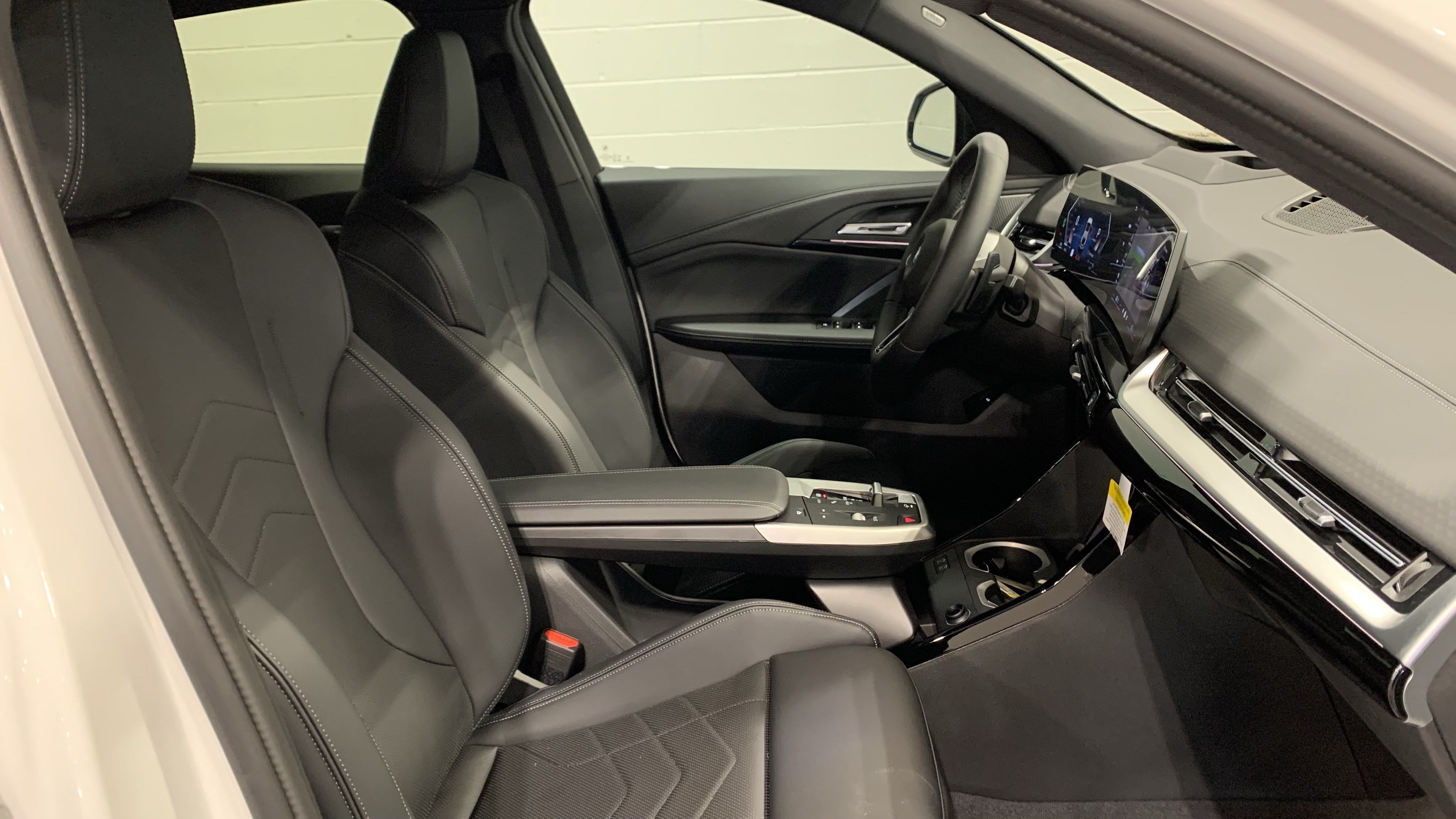 Certified 2026 BMW X2 xDrive28i w/ Technology Package AWD/4WD image 24