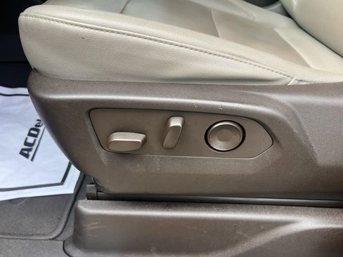 Used 2022 Chevrolet Tahoe Z71 image 25