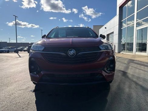 Used 2020 Buick Encore GX Select w/ Advanced Technology Package AWD/4WD image 2