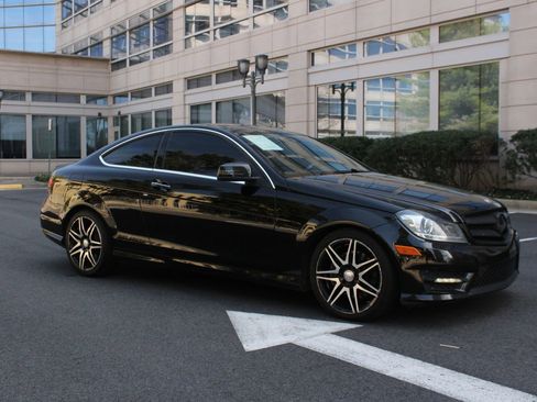Used 2014 Mercedes-Benz C 350 4MATIC Coupe image 2