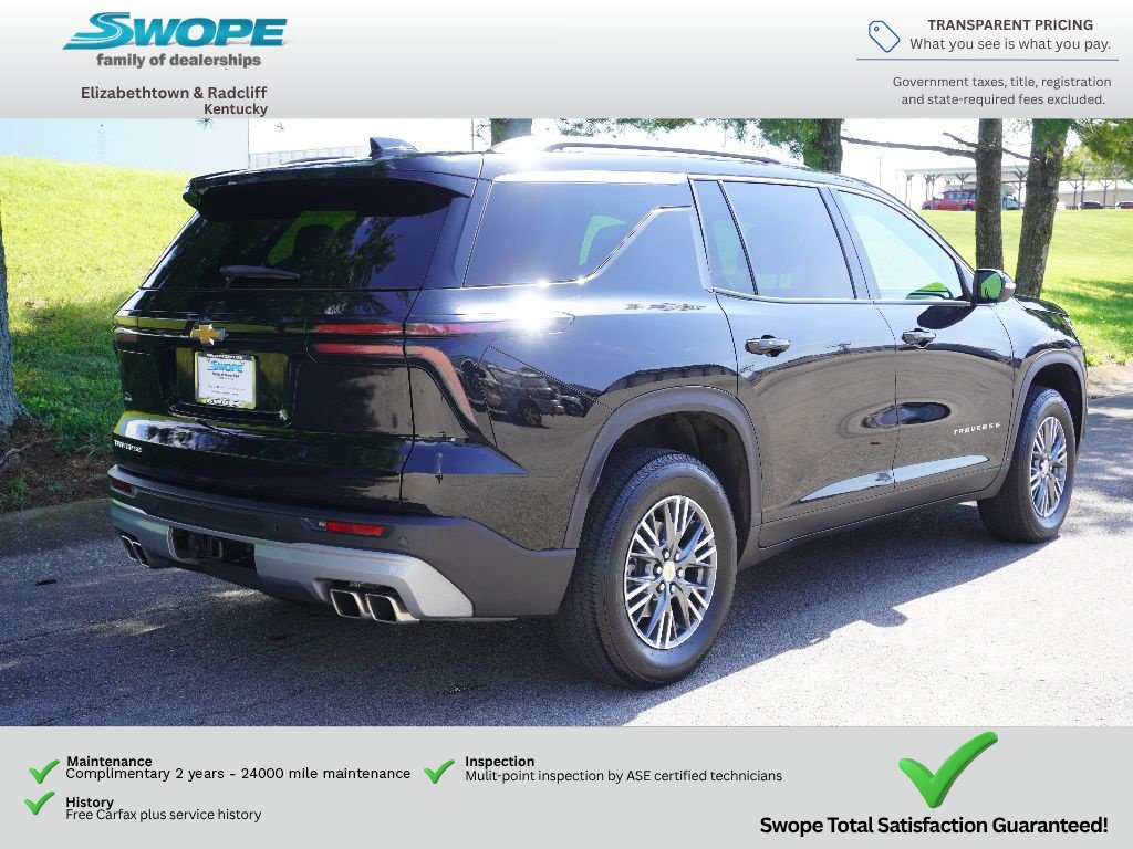 Used 2025 Chevrolet Traverse LT FWD image 3
