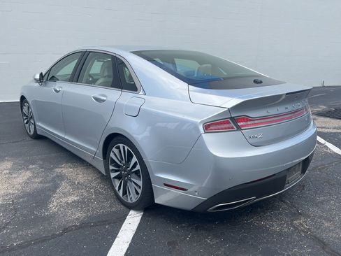 Used 2019 Lincoln MKZ Reserve FWD image 3