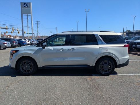 Used 2025 Kia Carnival SX image 7