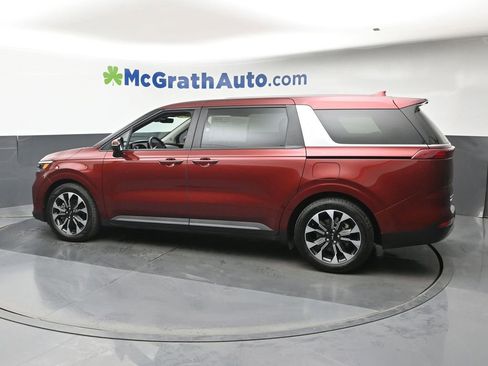Used 2024 Kia Carnival EX FWD image 19