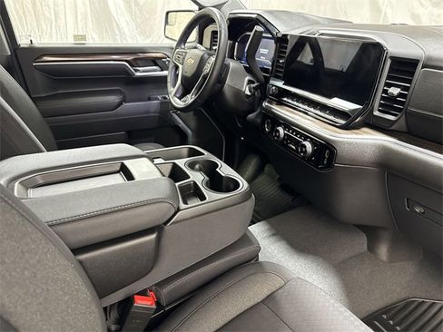 Certified 2024 Chevrolet Silverado 1500 LT image 26