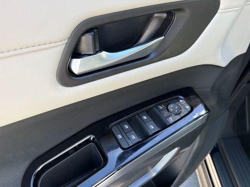 New 2026 Nissan Pathfinder SL FWD image 16