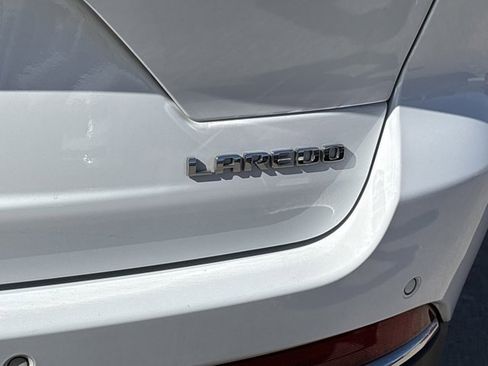 Used 2023 Jeep Grand Cherokee Laredo w/ Trailer Tow Prep Group (B) image 5