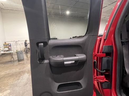 Used 2009 Chevrolet Silverado 2500 LT image 17