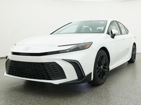 New 2026 Toyota Camry SE image 32