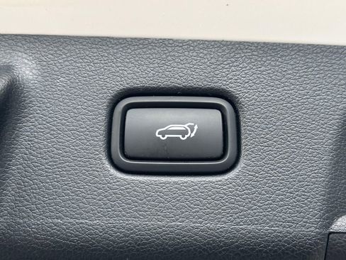 Used 2024 Hyundai Palisade Limited AWD/4WD image 12