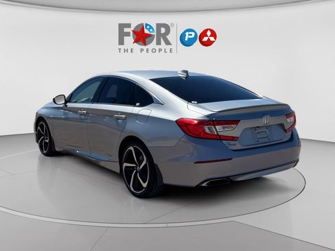 Used 2018 Honda Accord Sport image 3