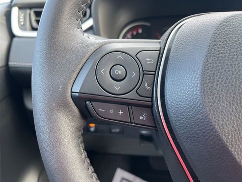 Used 2025 Toyota RAV4 XLE w/ Convenience Package image 60