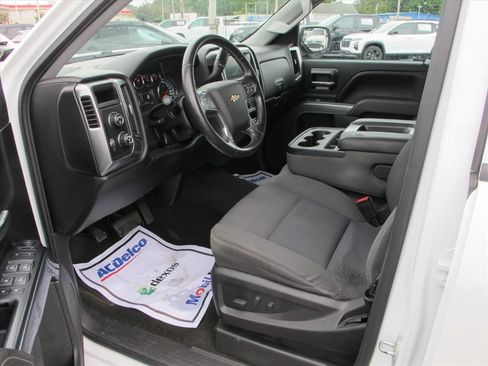 Used 2017 Chevrolet Silverado 1500 LT w/ All Star Edition AWD/4WD image 10