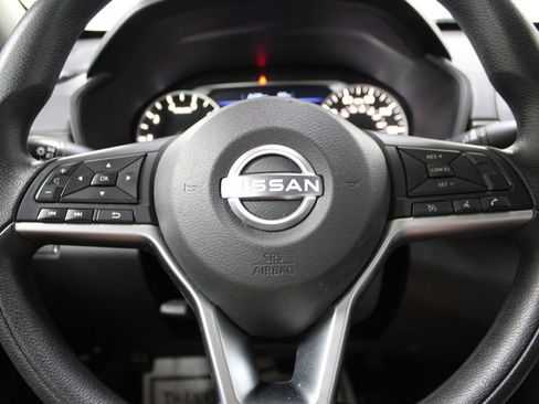 Used 2024 Nissan Altima 2.5 SV FWD image 34