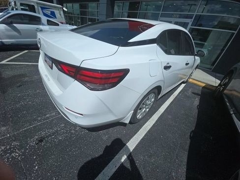 Used 2024 Nissan Sentra S FWD image 8