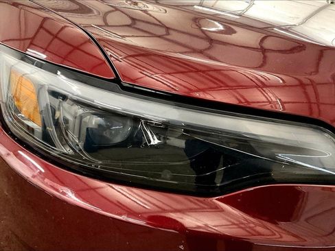 Used 2021 Jeep Cherokee Latitude Lux w/ Sun & Sound Group image 27