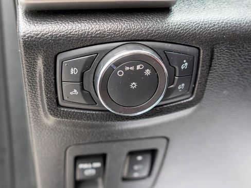 Used 2019 Ford F150 Platinum w/ Technology Package image 21