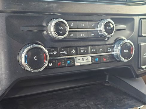 Used 2024 Ford F350 Lariat w/ Lariat Ultimate Package AWD/4WD image 49