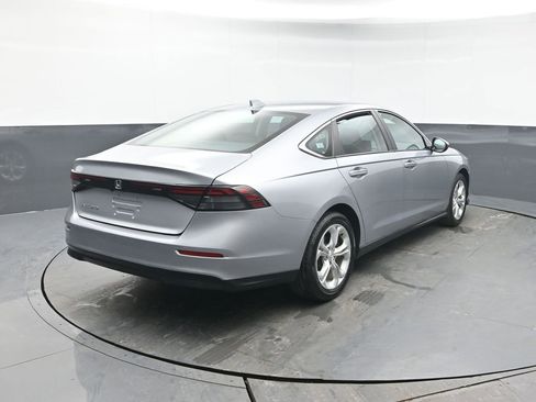 Certified 2023 Honda Accord LX image 7