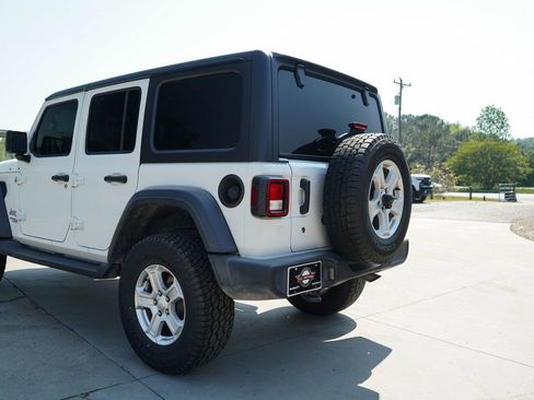 Used 2020 Jeep Wrangler Unlimited Sport S image 15