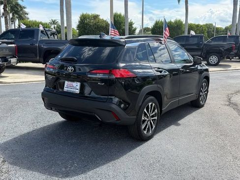Certified 2023 Toyota Corolla Cross XLE w/ Convenience Package FWD image 7