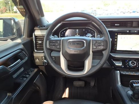 Used 2024 GMC Sierra 1500 Denali w/ Denali Reserve Package AWD/4WD image 24