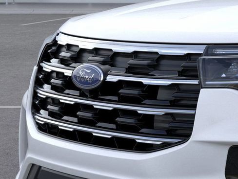 New 2026 Ford Explorer Active w/ Active Comfort Package image 17